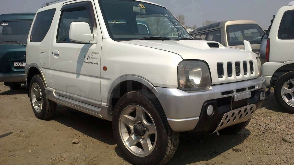 Вес сузуки джимни. Сузуки Джимни 0.7. EGR Suzuki Jimny 0.7. Suzuki Jimny 0.7 багажник. Шноркель на Джимни 0.7.