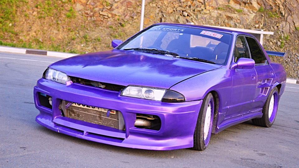 Р¤РёРѕР»РµС‚РѕРІС‹Р№ Nissan Skyline r33 GTR