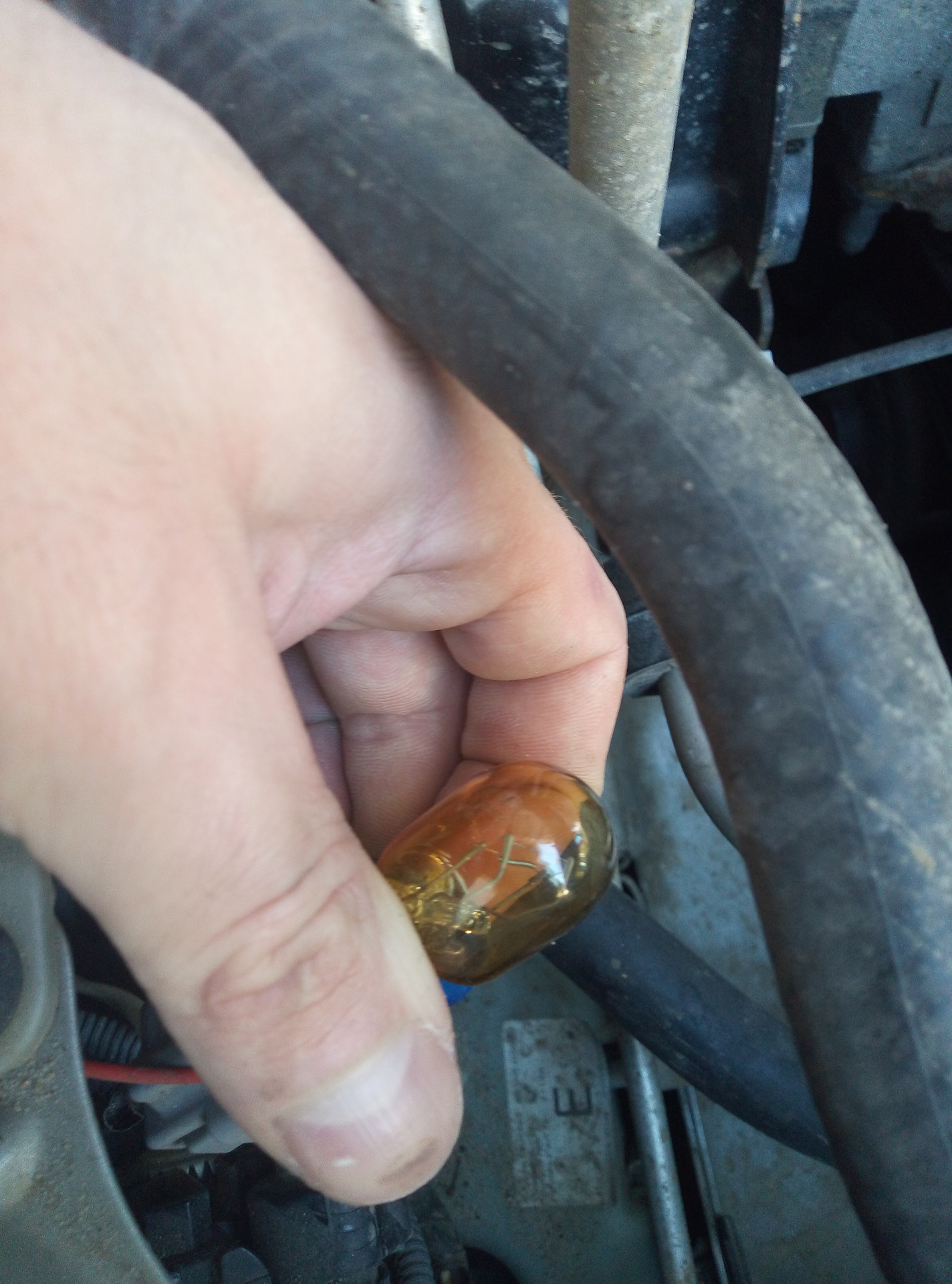 Двухкантакташи в поворотниках ?? — Toyota Corolla (140/150), 1,4 л ...