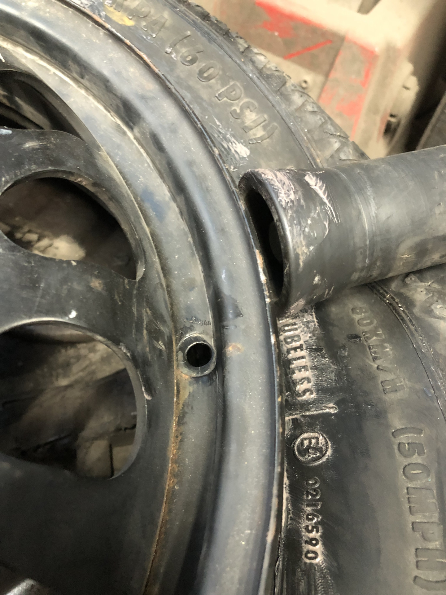 Замена вентиля на докатке w211 / w219 — Mercedes-Benz E-class (W211), 2 ...