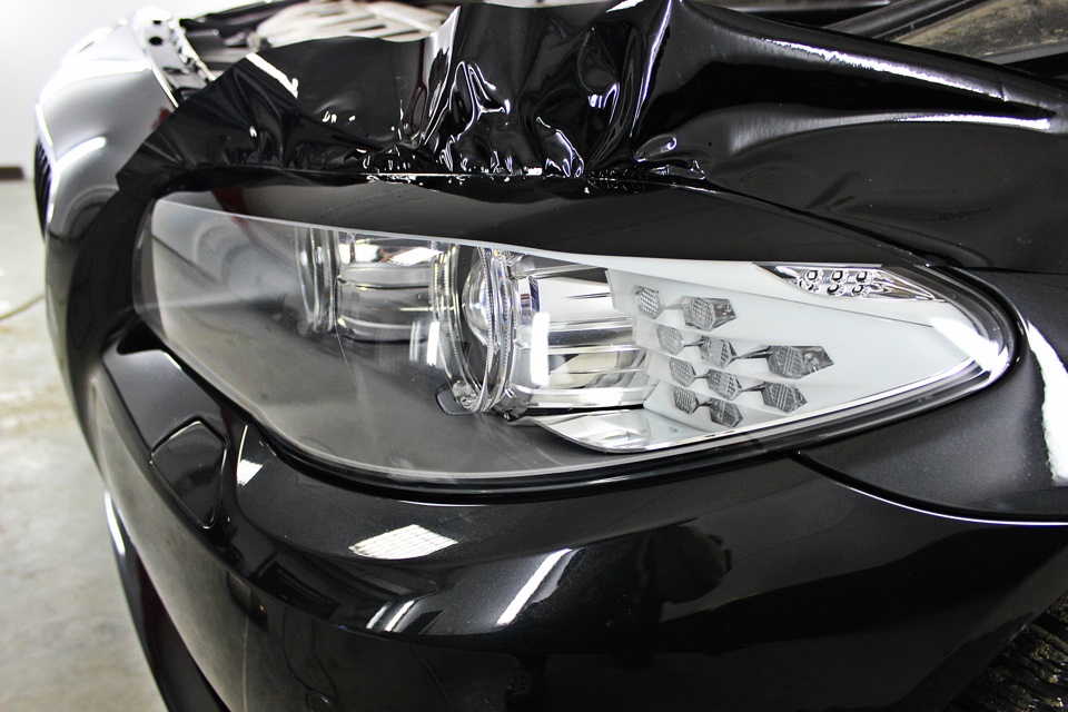 Бмв f10 в пленке. Пленка f 10. Пленка f 10. Bmw f30 хамелеон. Винил на бмв f10.