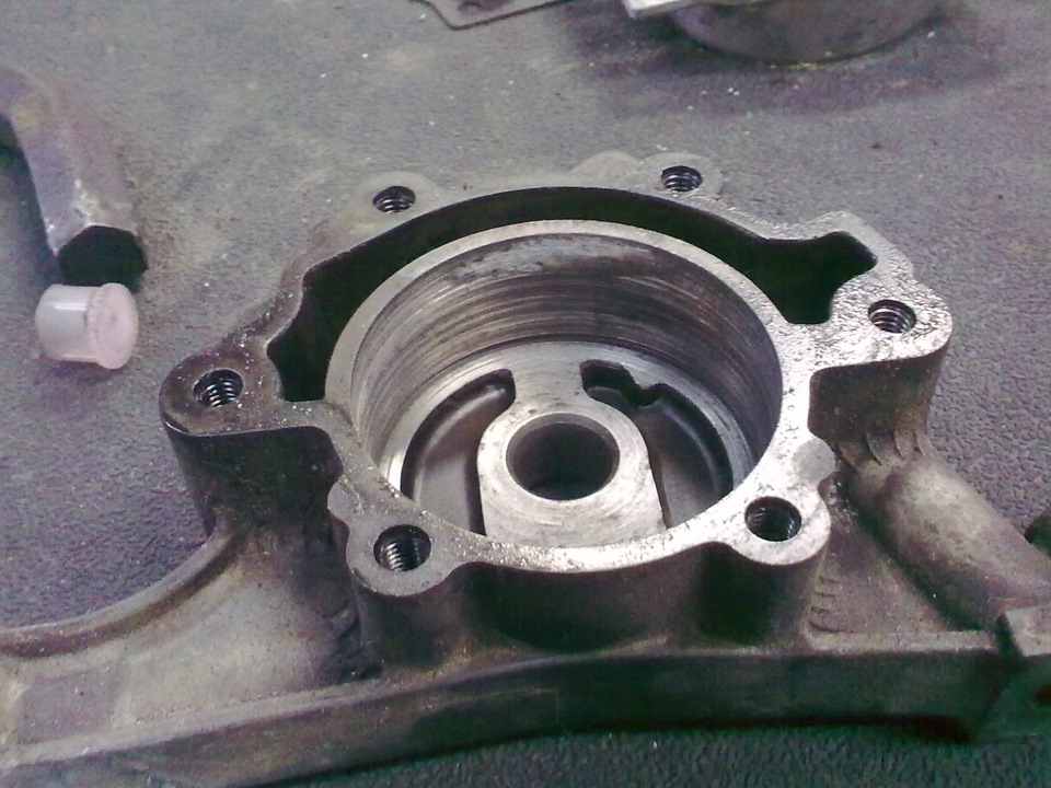 появилась неприятная проблемка на горячем моторе моргает лампа давления ...