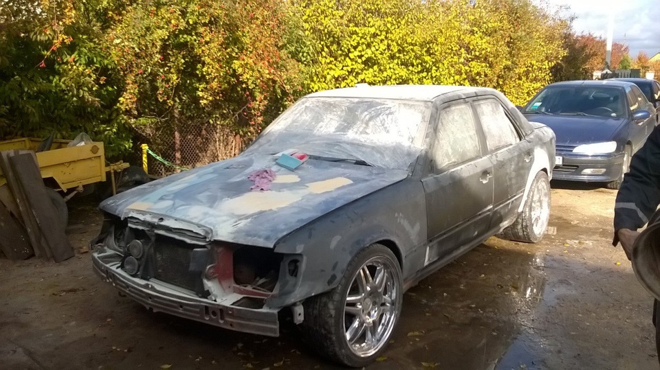 как отрегулировать капот! ОН ТОРЧИТ ОТНОСИТЕЛЬНО КРЫЛА — Mercedes-Benz ...