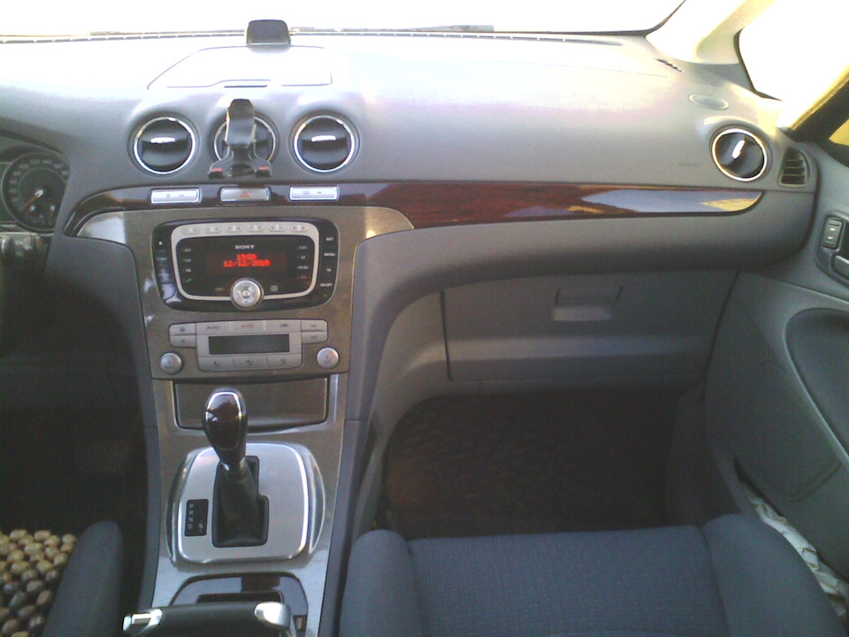 Фото в бортжурнале Ford S-Max (1G)