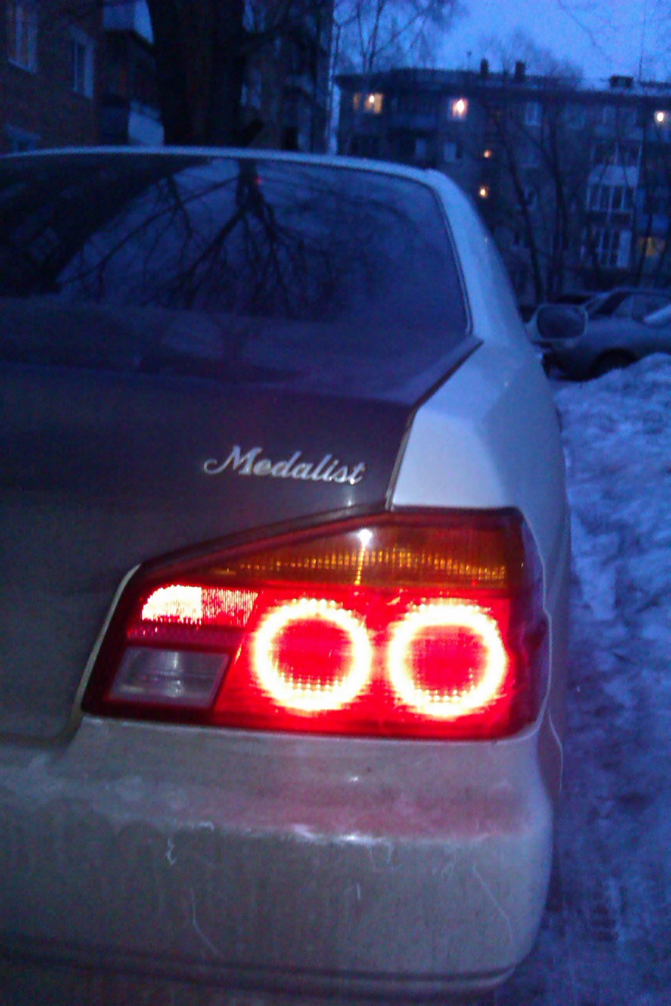 АНГЕЛЬСКИЕ ГЛАЗКИ В ЗАДНИЕ ФОНАРИ))) часть 2. — Nissan Laurel (C35), 2 ...