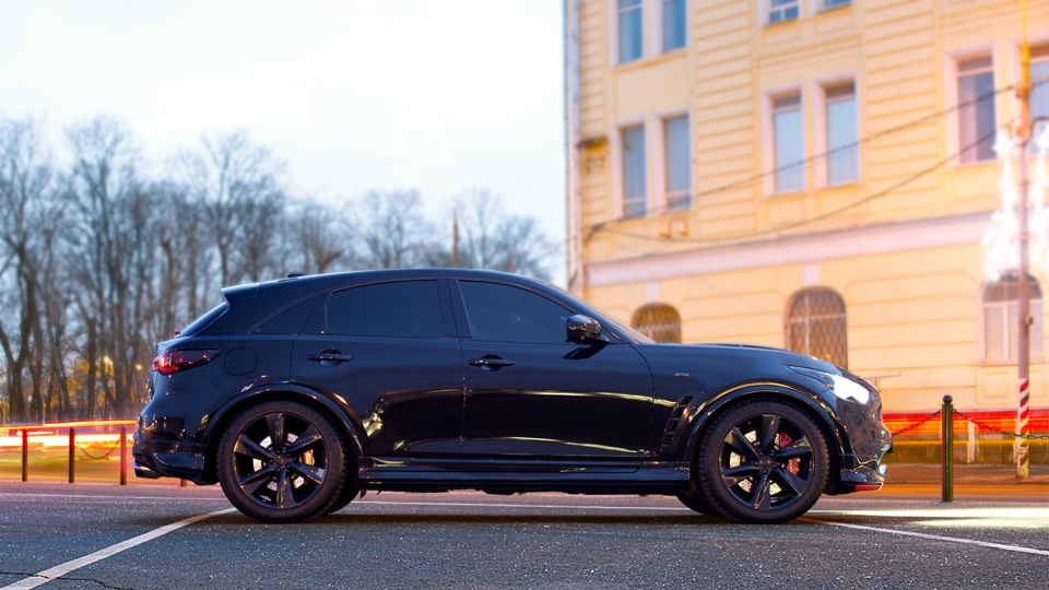 Infiniti FX Limited Edition r21