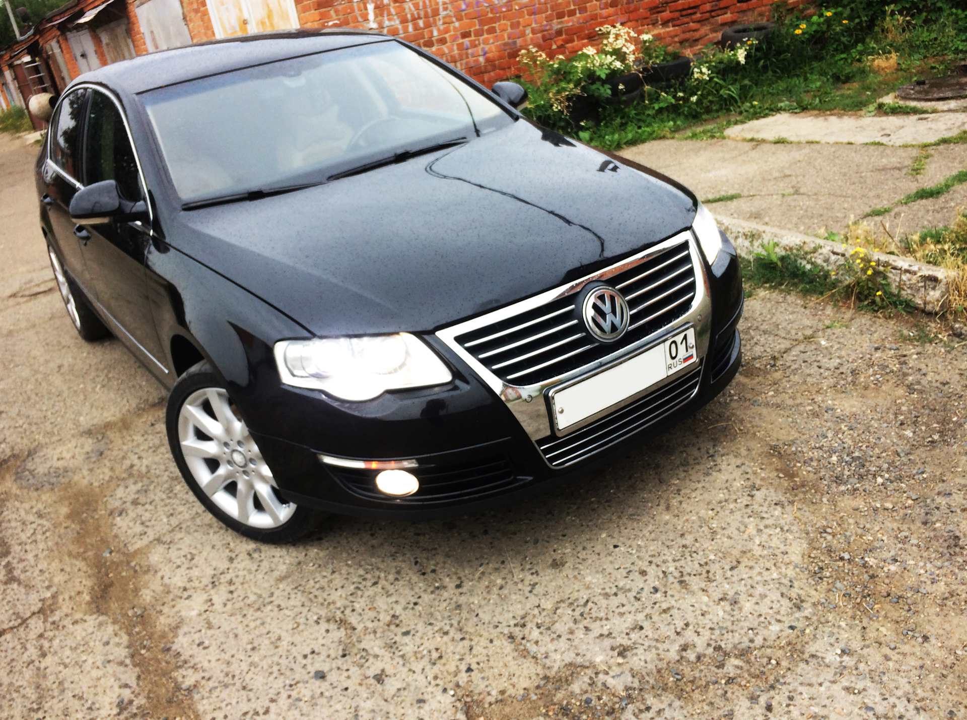 Лопнула лампа ПТФ, пора менять. (OSRAM ПТФ) — Volkswagen Passat B6, 2 л ...