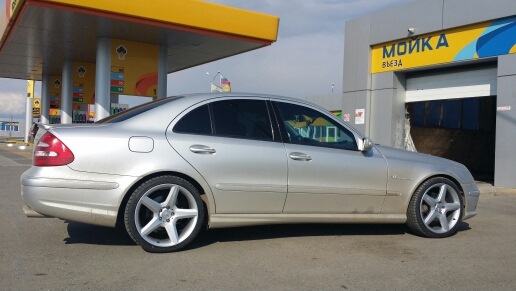 Е 19. W211 r18 AMG. CLS w211 r19. Диски от CLS на 211 Мерседес. W211 колеса от CLS.