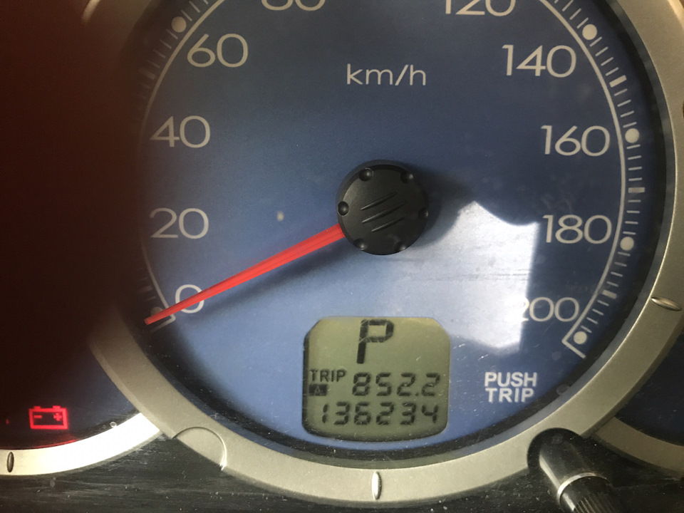 На 136 т. км замена внутреннего левого пыльника на шрусе — Mitsubishi ...