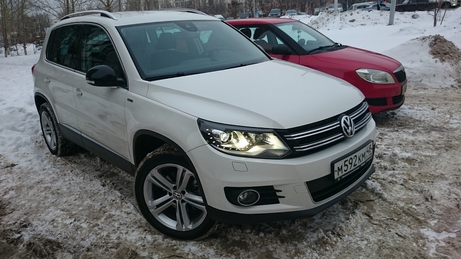 Тигуан 2 литра. Volkswagen Tiguan Sochi Edition 2014. Тигуан Фольксваген 2014 2 литра. Тигуан Фольксваген 2010 2 литра. Тигуан 516.