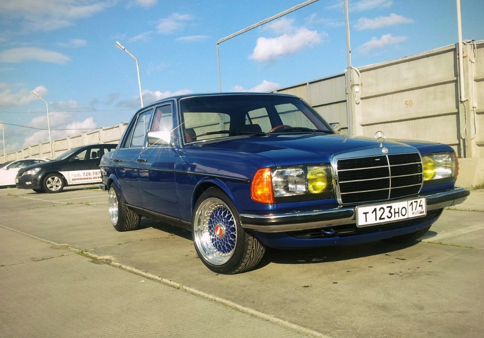 Mercedes w123 r17