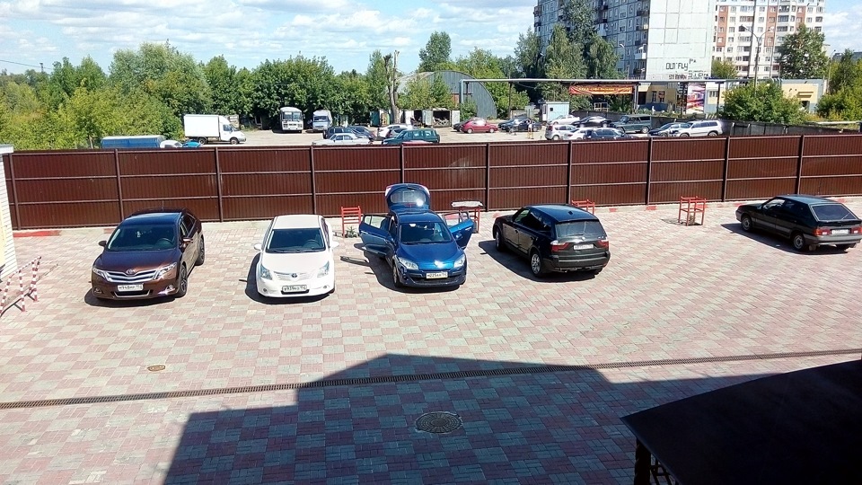 HELP Пролил в багажнике 5 литров воды — Renault Megane III, 2 л, 2011 ...