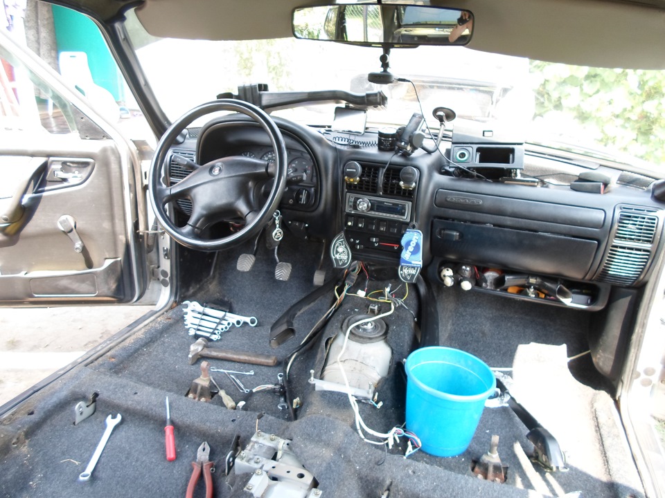 Вскрытие полов. — ГАЗ 31105, 2,7 л, 2004 года | плановое ТО | DRIVE2