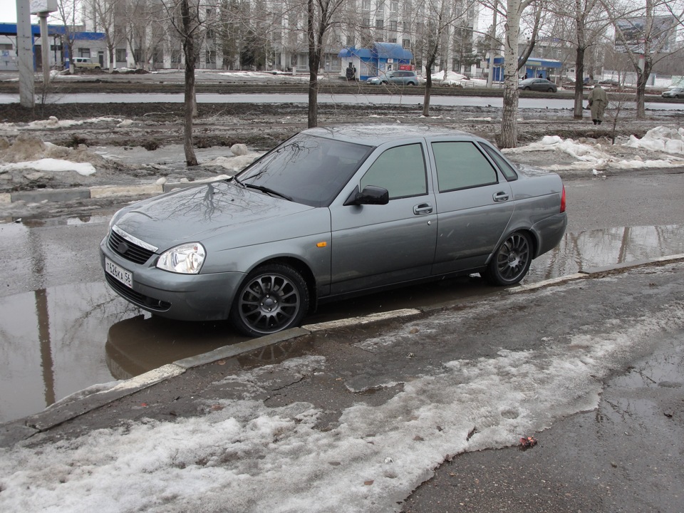 Приора седан кварц на дисках