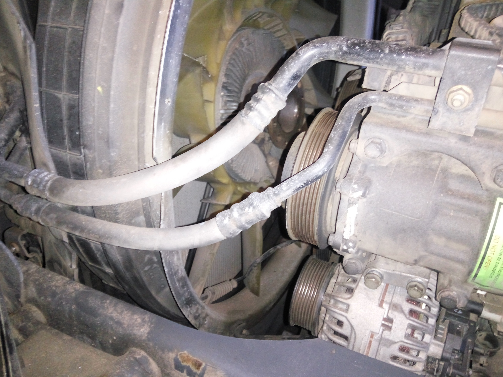 Как снять щетки на генераторе daf 105
