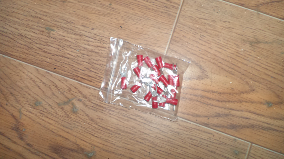 Клеммы-вилки для соединения проводки — Lada 21124