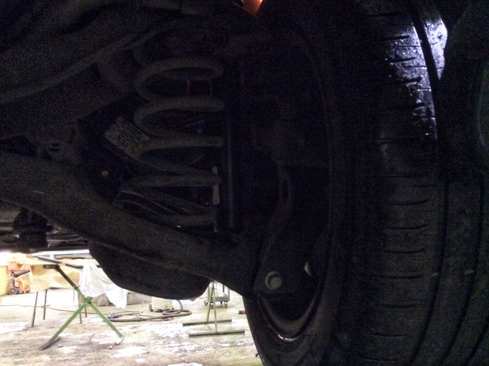 Все, с задом разобрался, планомерно перехожу на перед, потому как там уже тоже пора … — Ford Focus Hatchback III