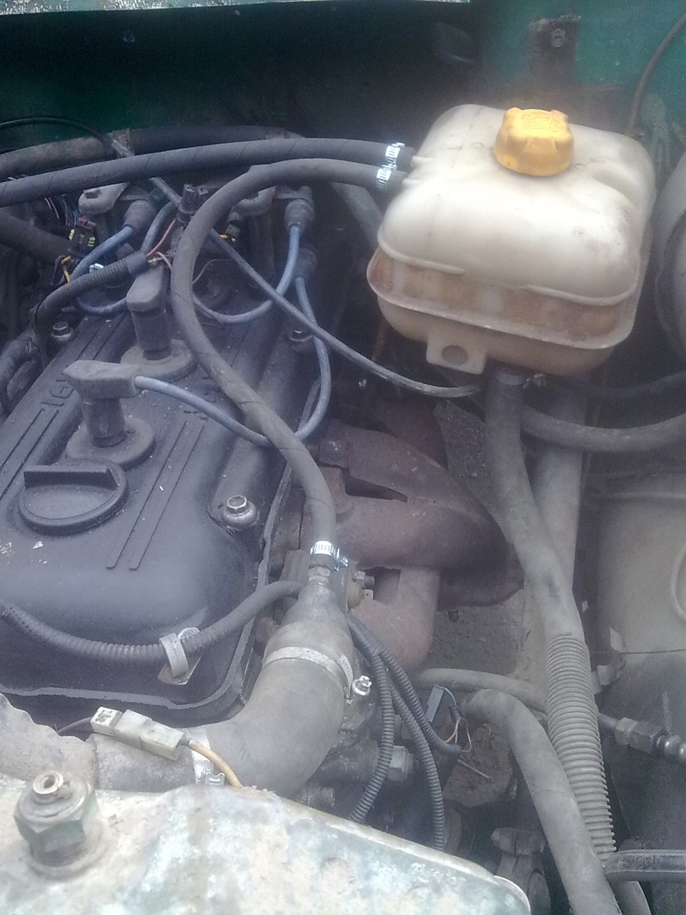 16.05.2014 Лямбда зонд, закрепил хомуты на патрубках, капот на болтах ...