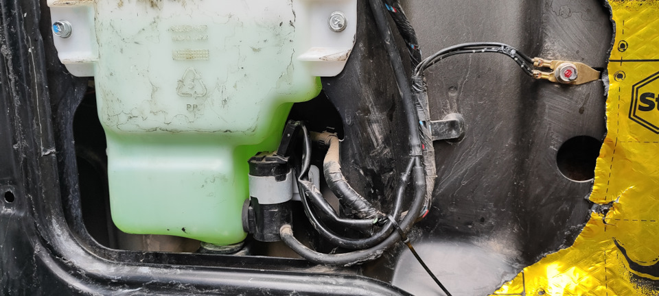 Фото в бортжурнале Mitsubishi Pajero (4G)