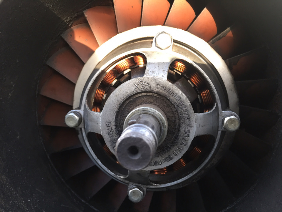 Горит лампа генератора. Бензонасос потек. — ЗАЗ 968, 0,9 л, 1976 года ...