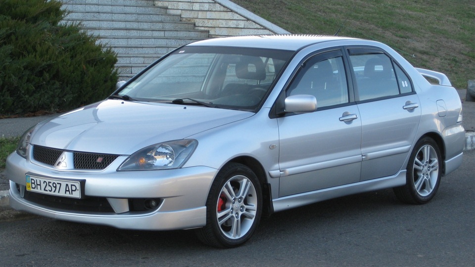 Mitsubishi Lancer 2.0 Sport (2003-2009)