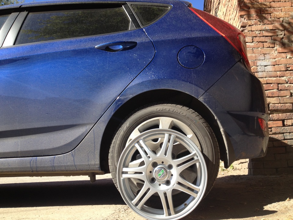 Диски Nitro — Hyundai Solaris Hatchback, 1,4 л, 2013 года | колёсные ...