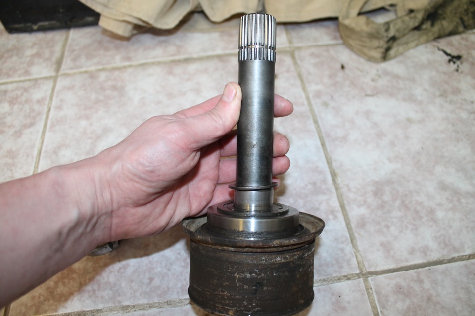 наружный шрус фольксваген т4 стопорное кольцо. шлицы привода. стопорное кольцо шруса ваз 2114. смазка шлицов привода фольксваген артикул. шрус наружный приора.