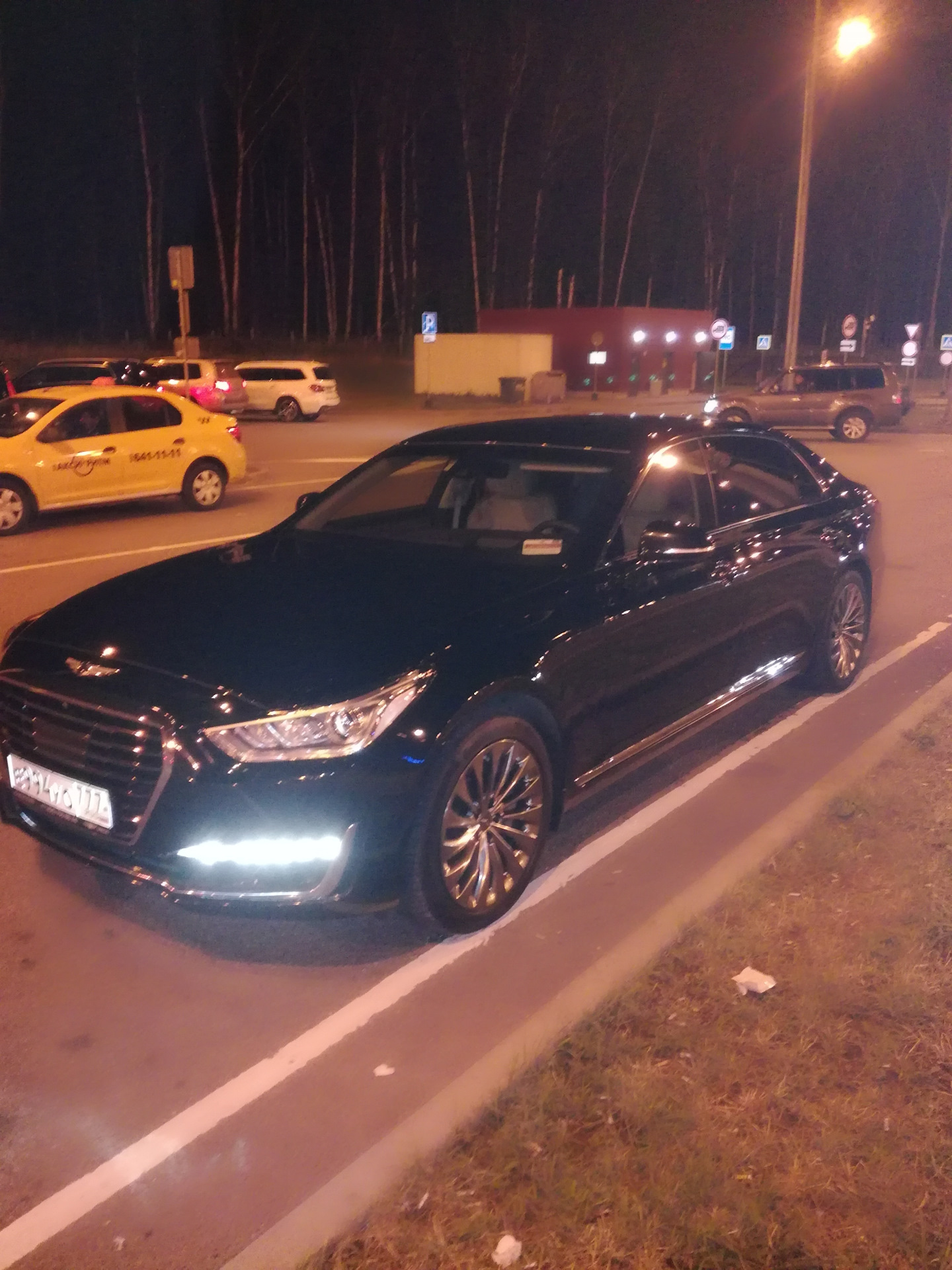 Подарок от азс роснефть на 25тр — Genesis G90, 3,3 л, 2016 года ...