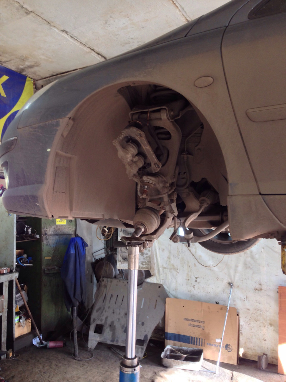 Снова ступичный подшипник:( теперь NSK + замена нижних сайлентблоков ...