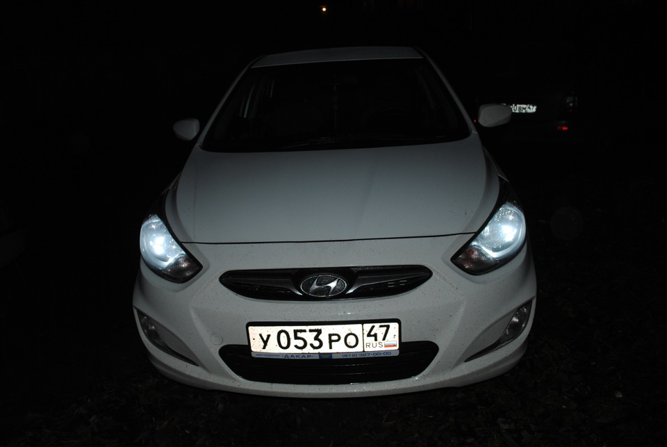 Хендай солярис 2012 ближний свет. Hyundai light png. В. Поворотный свет солярис 2. Фара хендай солярис 1.
