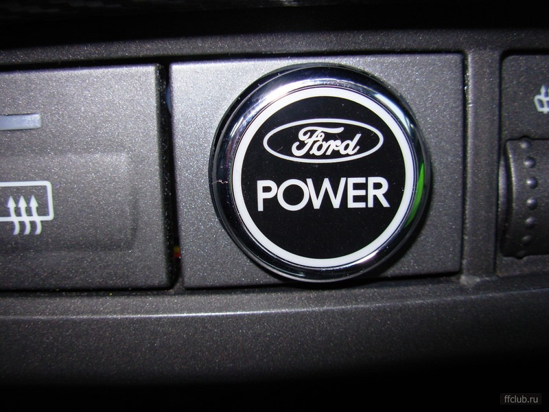 Кнопки форд фокус 2. Кнопка Форд повер. Кнопка Ford Power Focus. Форд фокус запуск с кнопки. Кнопка PEDALBOOSTER.