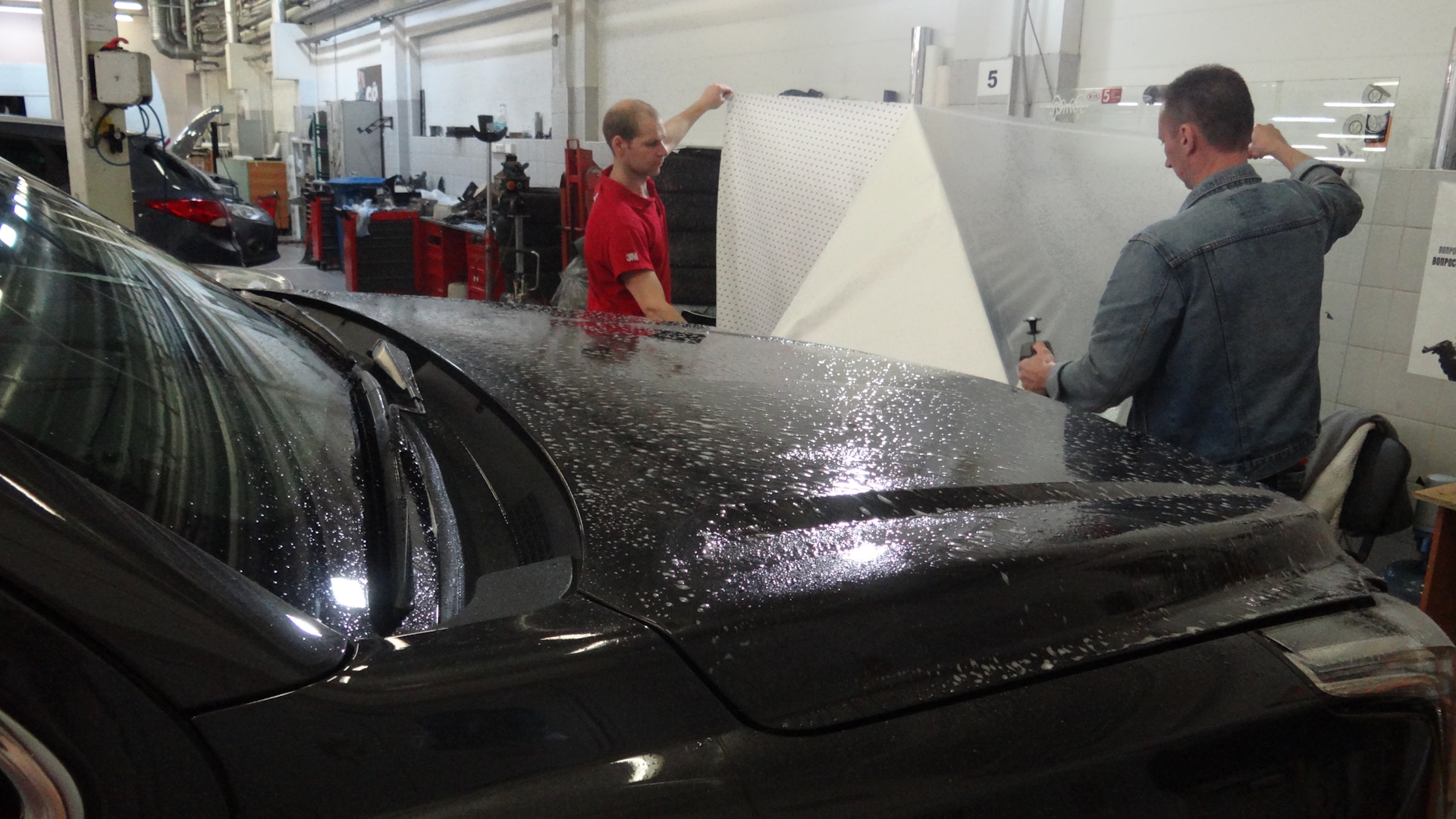 Оклейка #Cadillac #Escalade антигравийной полиуретановой пленкой 3М ...