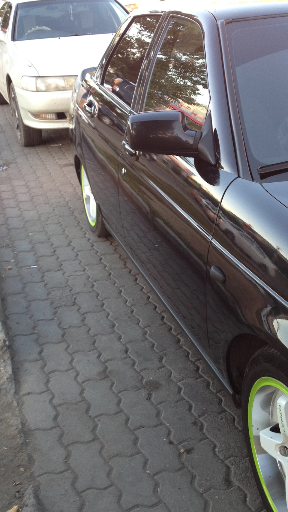 Выпрямление вмятин без покраски, дополнительные датчики в салон, ключ ...