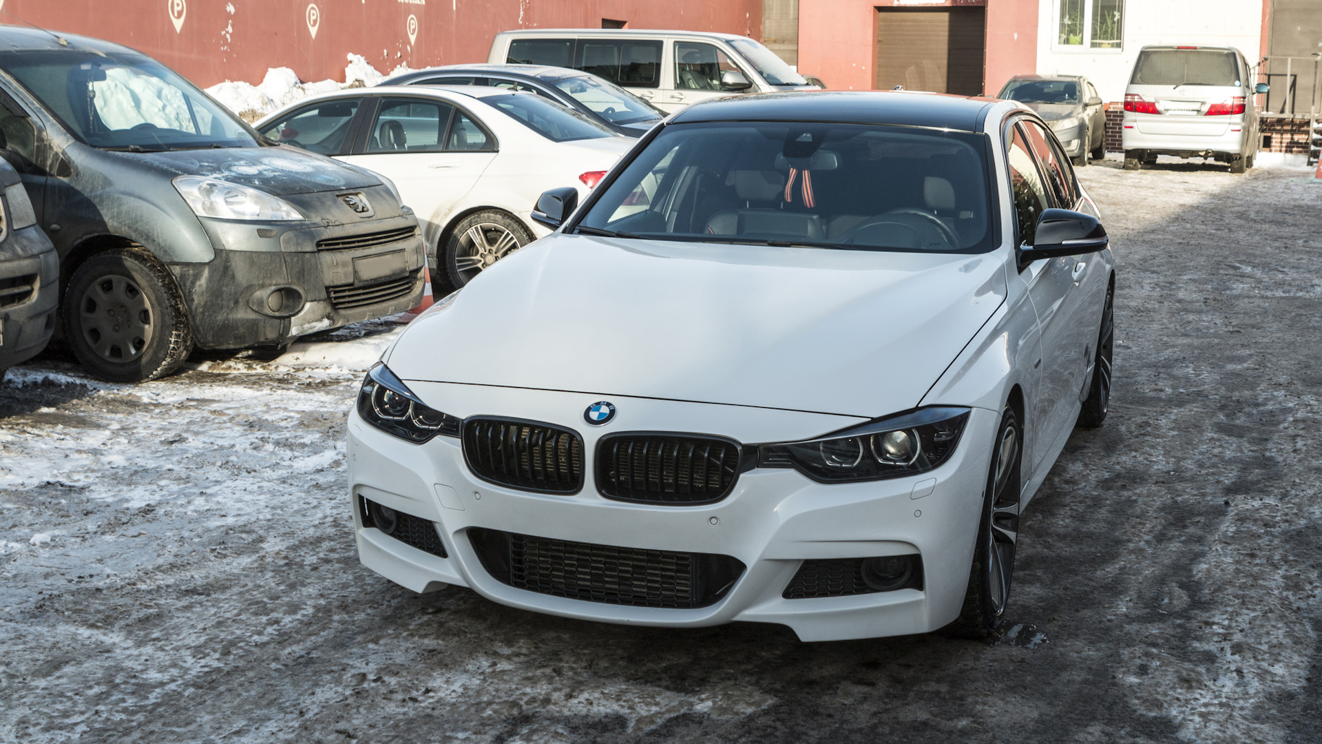 BMW f30 черная тонированная