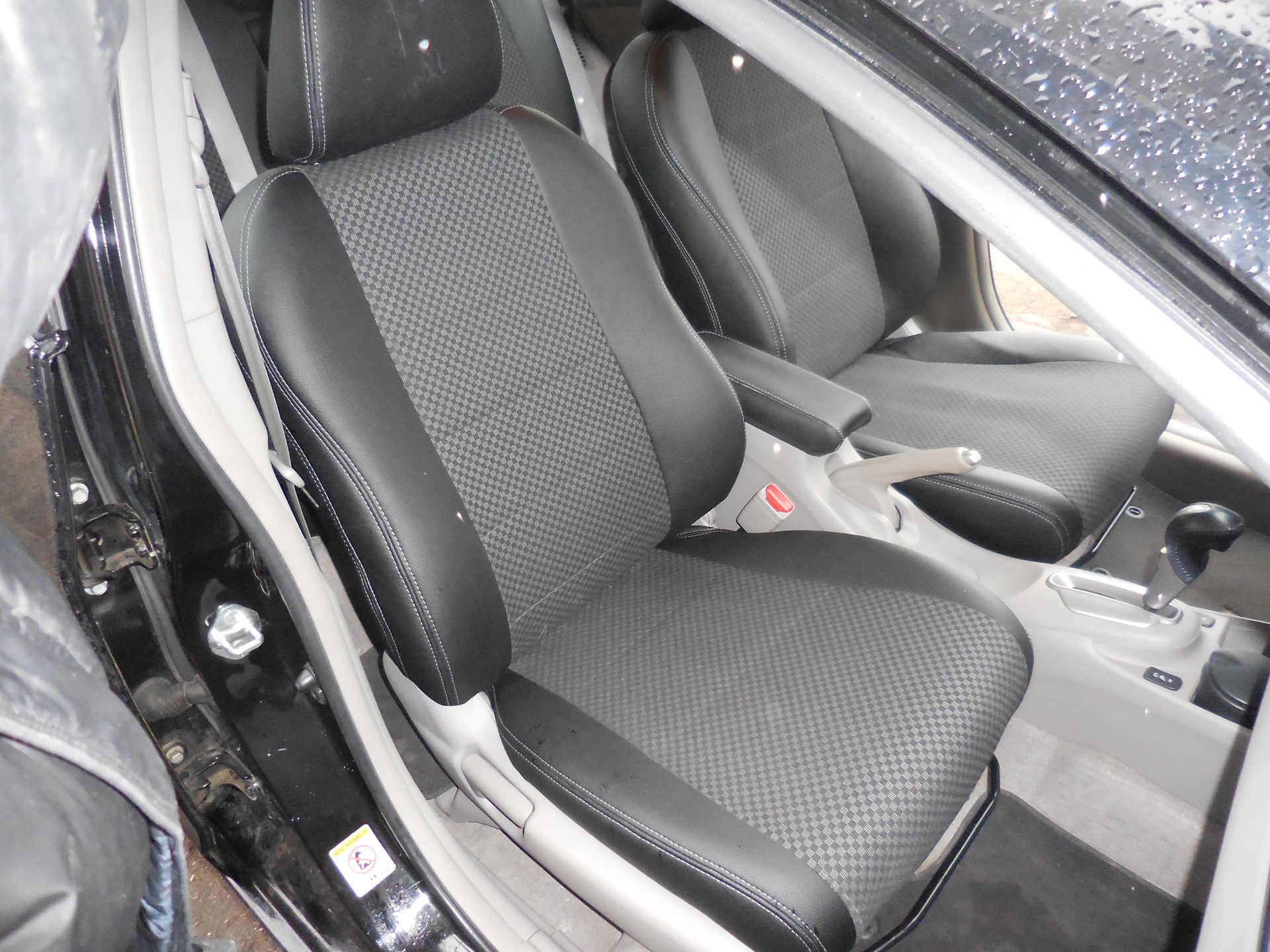 Купить Сиденья Хонда Стрим