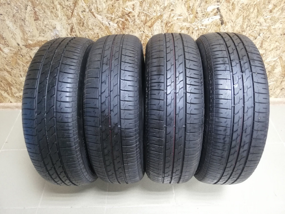 Шины летние Bridgestone 185/65 R15 на Nissan Almera II (N16), Renault Logan (2G), Volkswagen Polo Sedan, KIA Rio (4G), Hyundai Solaris. Б/у | 20 000 ₽ в городе Тюмень | DRIVE2