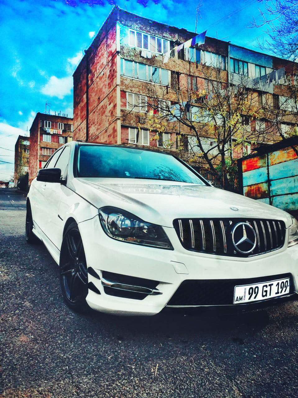 фотки машины спустя дофига перезаливов — Mercedes-Benz C-class (W204), 1,8  л, 2012 года | фотография | DRIVE2