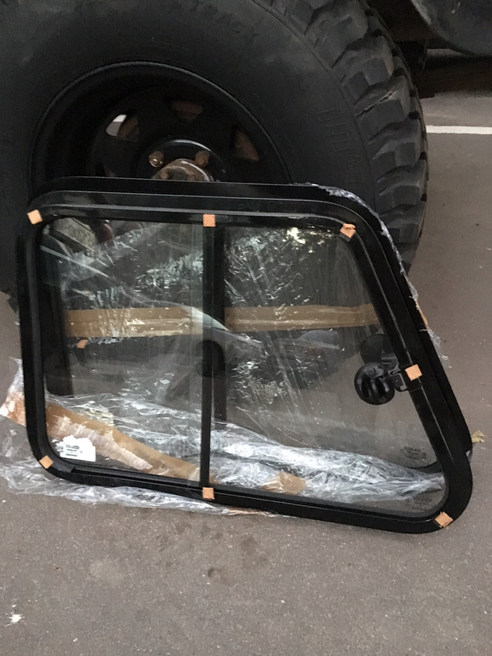 раздвижные форточки на ниву