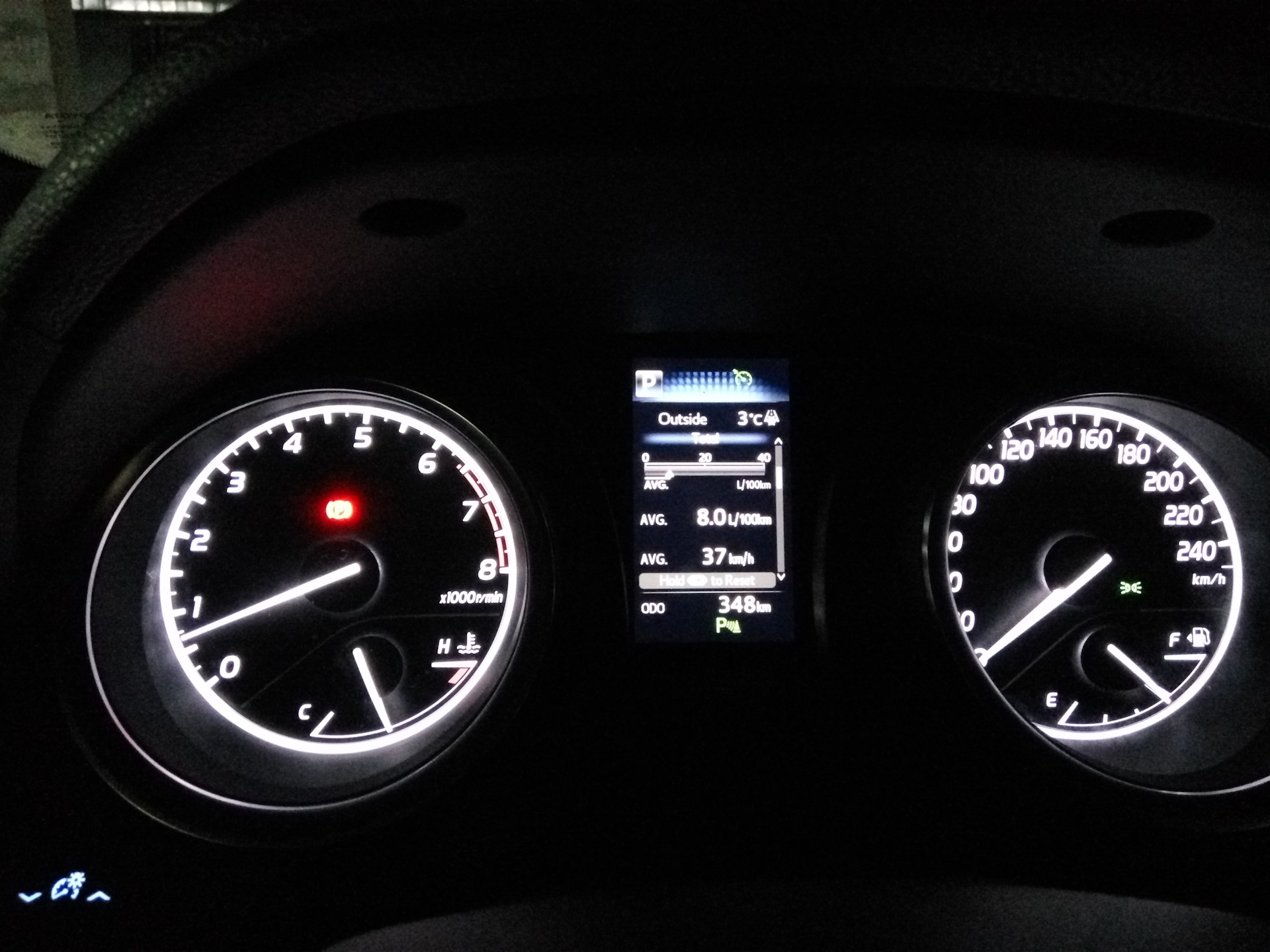 Какой расход у камри. Toyota camry 2011 2. Камри 3. Расход камри 3. Какой расход у камри.