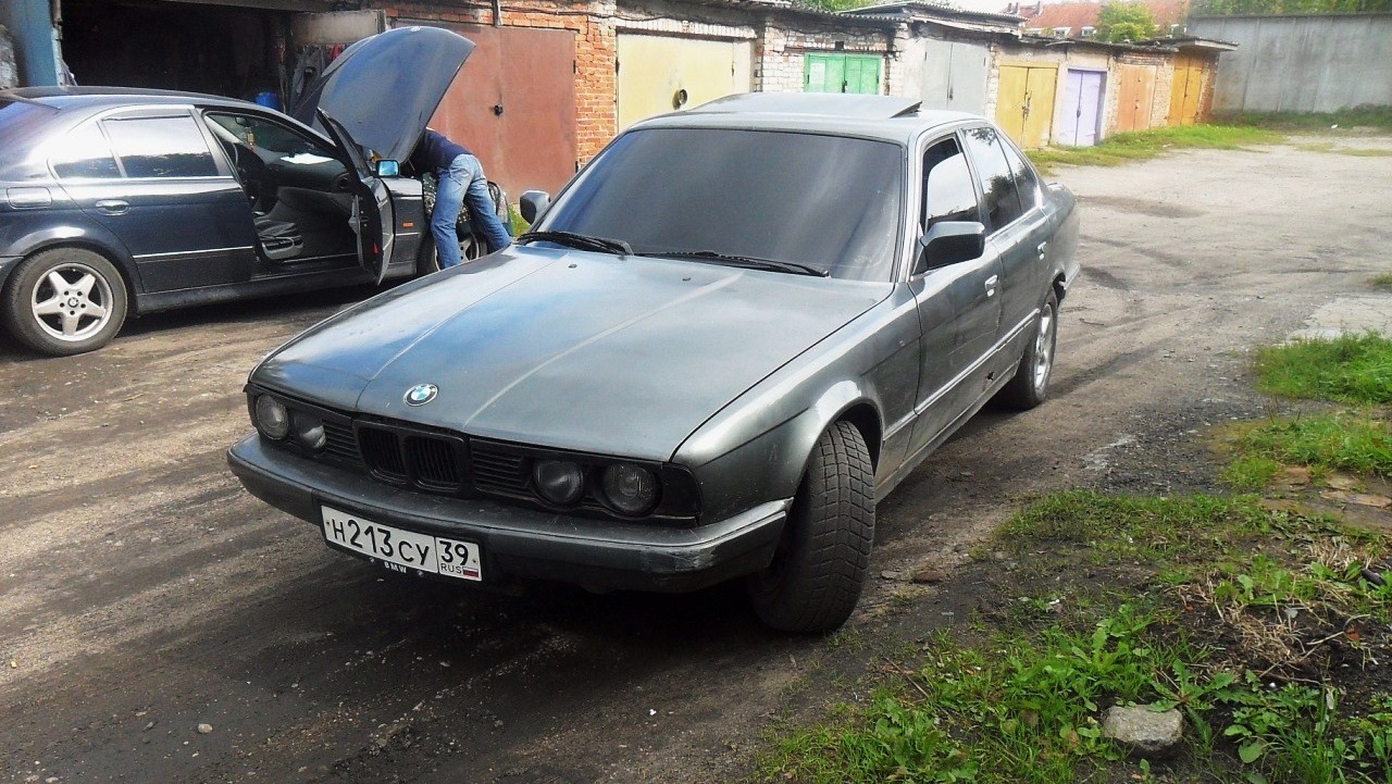 BMW 5 series (E34) 2.5 бензиновый 1990 | 525i - Жмурки на DRIVE2