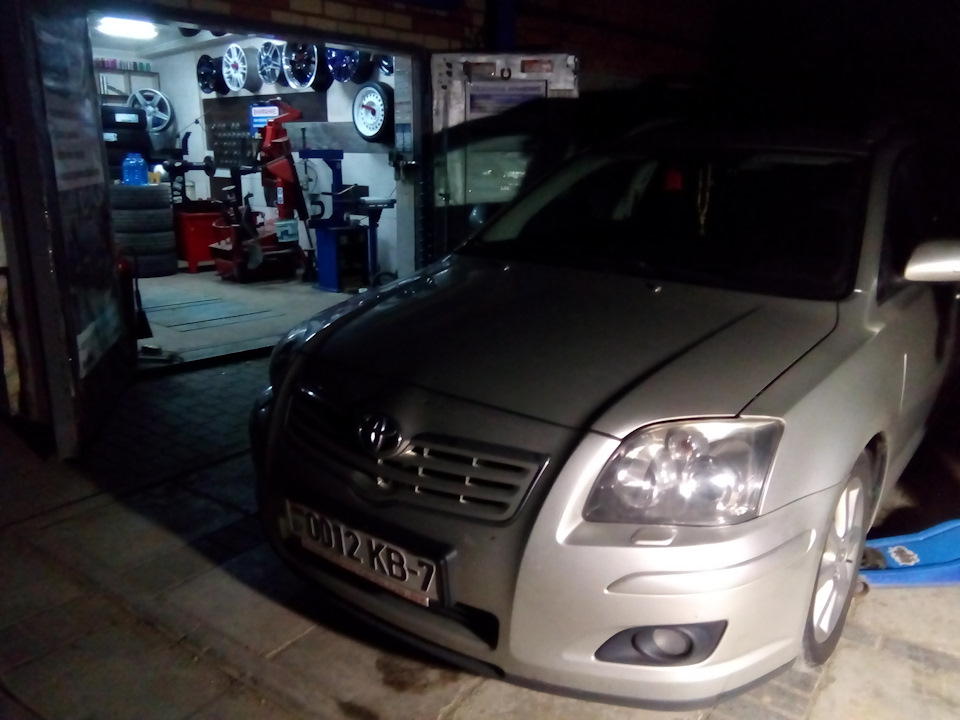 Домашний шиномонтаж 5 — Toyota Avensis II, 1,8 л, 2007 года | шины | DRIVE2