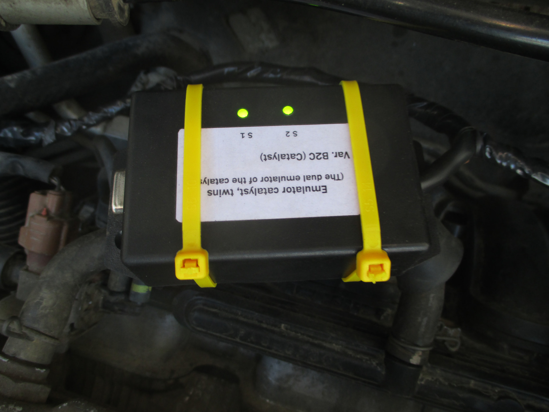 Установка Эмулятора катализатора на Toyota Avensis в Липецке. — CHIP48 ...