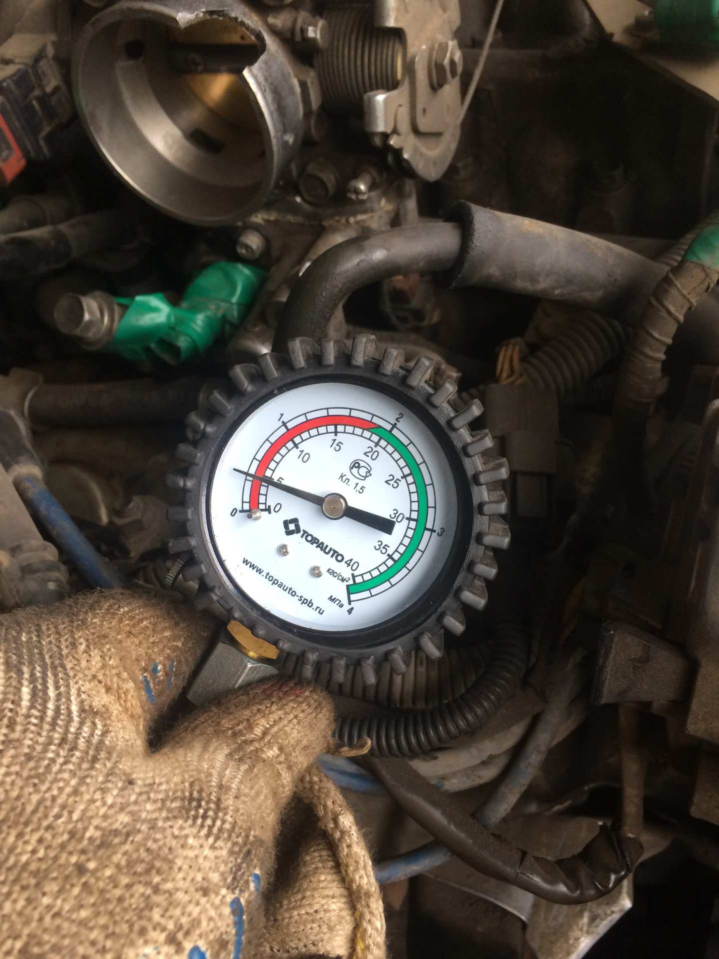 Замер давления даф 95 xf. Компрессия gdi. 6 замер компрессии. Компрессия 6g74 dohc. 2 компрессии в цилиндре.