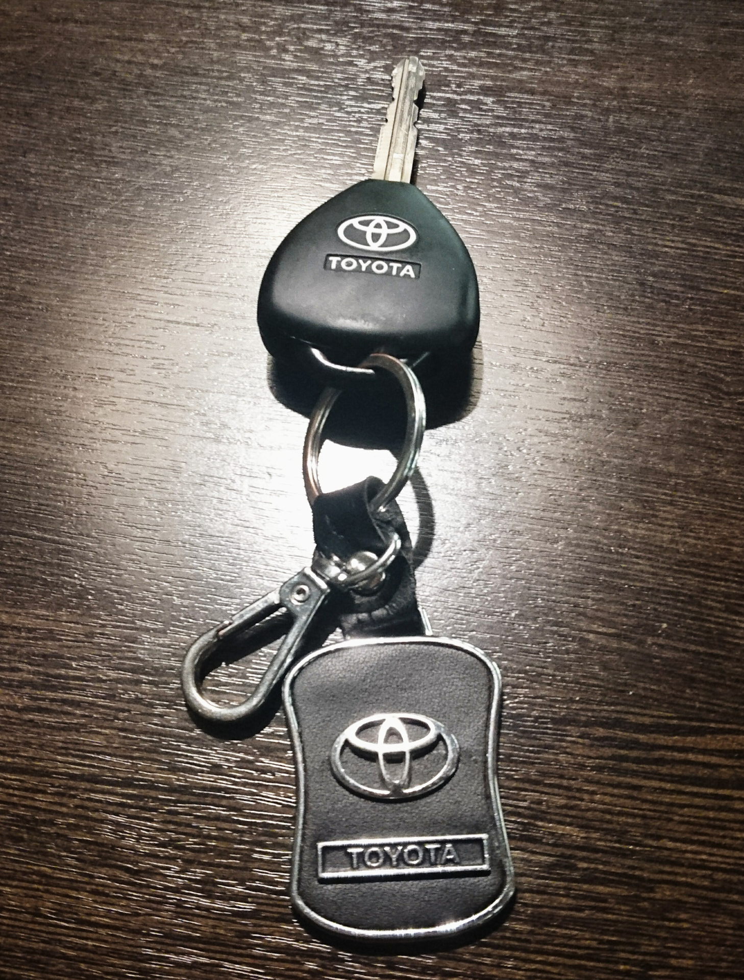 брелок тойота камри starline. чехол для автоключа toyota land cruiser 200. брелок тойота камри. брелок camry. брелок тойота камри 40.