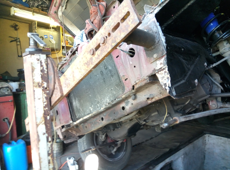 Кузовной ремонт старушки ВАЗ-2108 ч.6 (замена нижней части \"телевизора ...