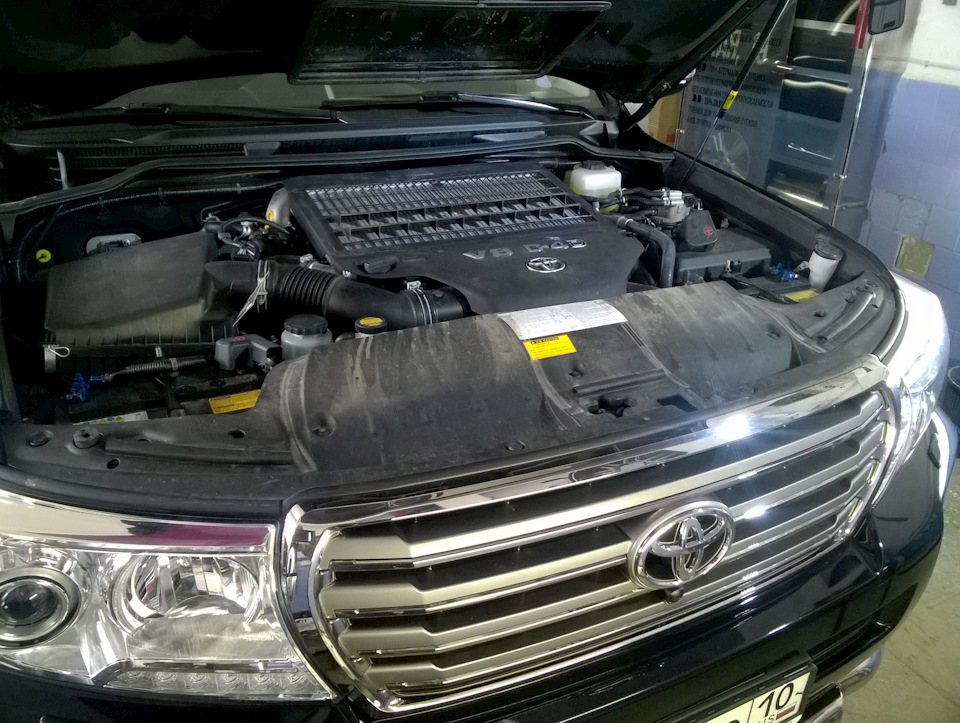 Чип-тюнинг Toyota Land Cruiser 200 с дизельным мотором 4.5D мощностью ...