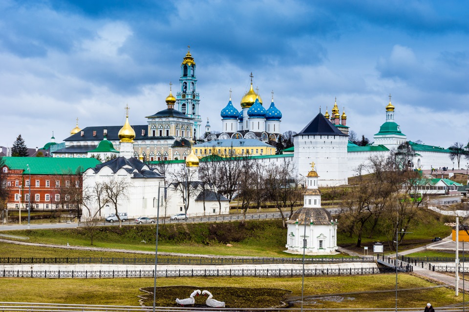 Посад. Троице-Сергиева Лавра Сергиев Посад. Сергиев Посад Кремль. Троице-Сергиева Лавра весной. Троице Сергиев Посад монастырь весной.