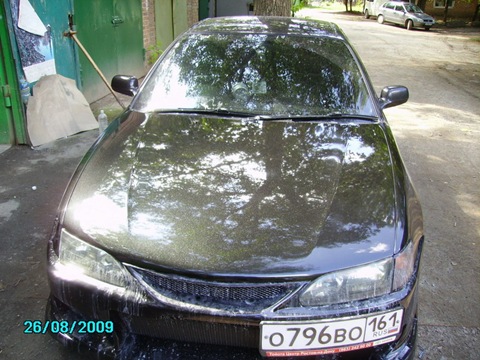 Polished the hood - Toyota Corolla Levin 16 L 1996
