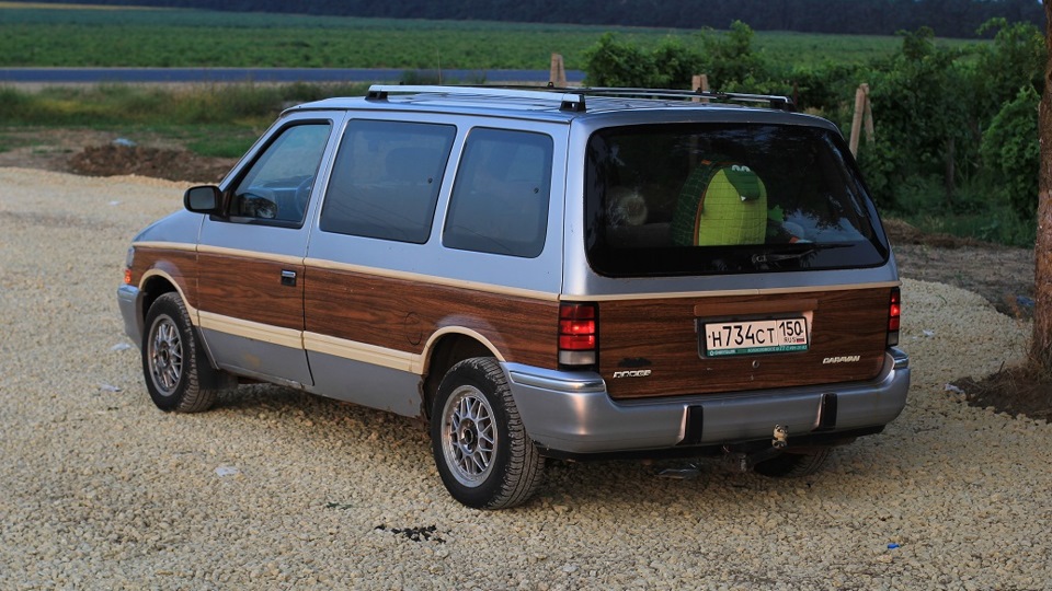 Второй караван. Dodge Caravan 1991. Dodge Caravan 2. Додж корован 1991. Додж Караван 2 1991.