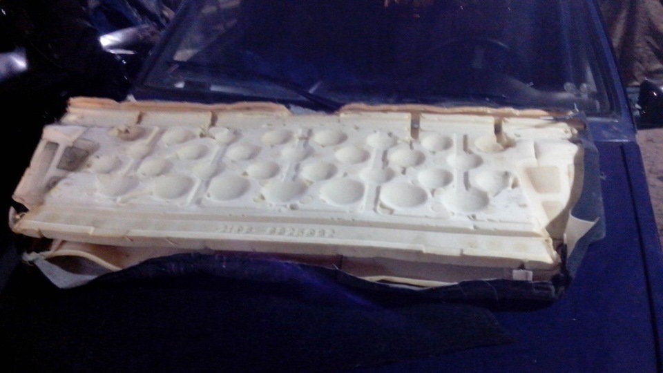 Спинка с подголовниками от Ваз 2114 — Lada 21093, 1,5 л, 1998 года ...